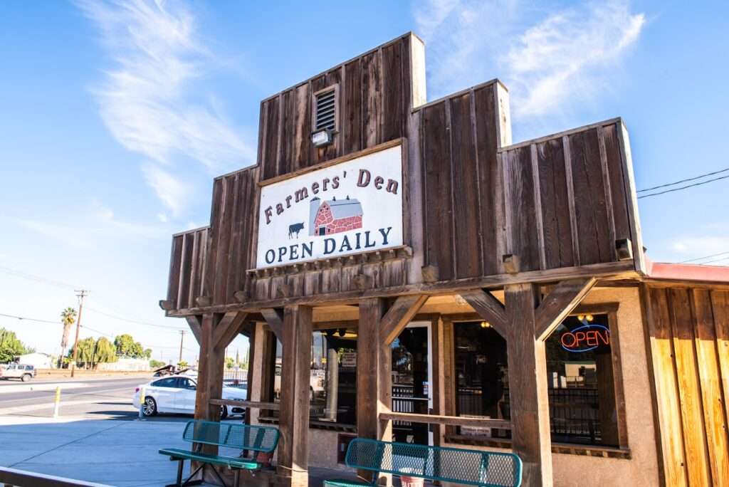 Farmers Den photo 3